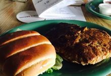 The Island Bar and Grill美食图片