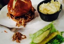 Racks Bar and Grill美食图片