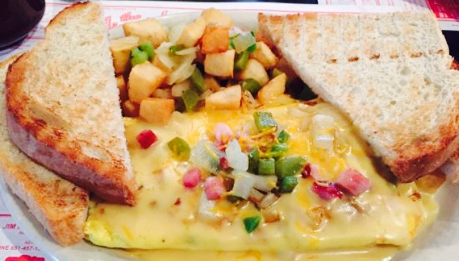 The Fireside Lounge Bar & Restaurant餐厅图片