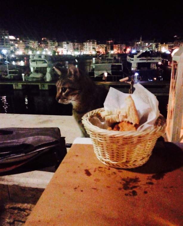 Ta Katsarolakia餐厅图片