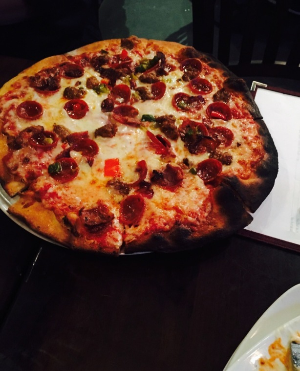 Tapped Brick Oven & Pour House餐厅图片