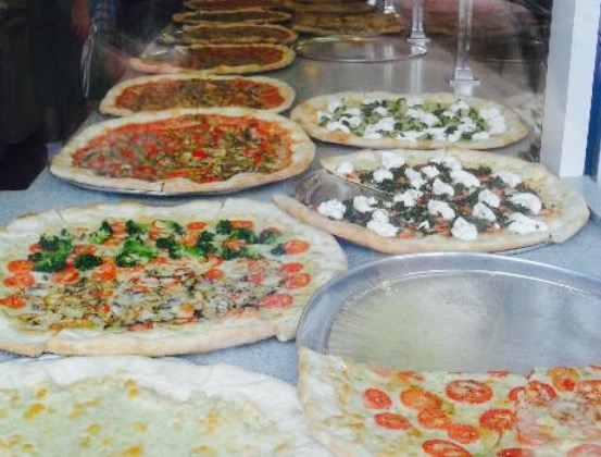 Little Anthony Pizza餐厅图片