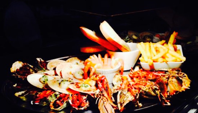 H2O Restaurant and Bar