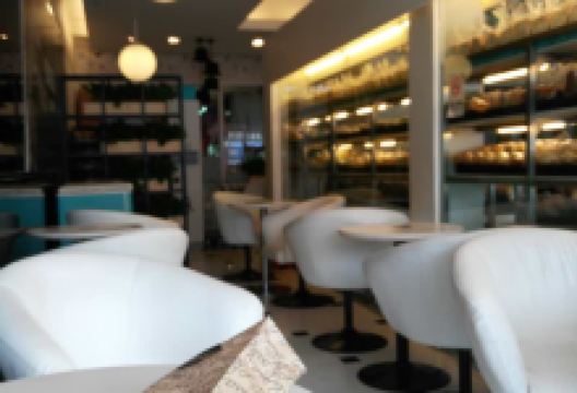 罗莎蛋糕魔术师(卜蜂莲花店)美食图片