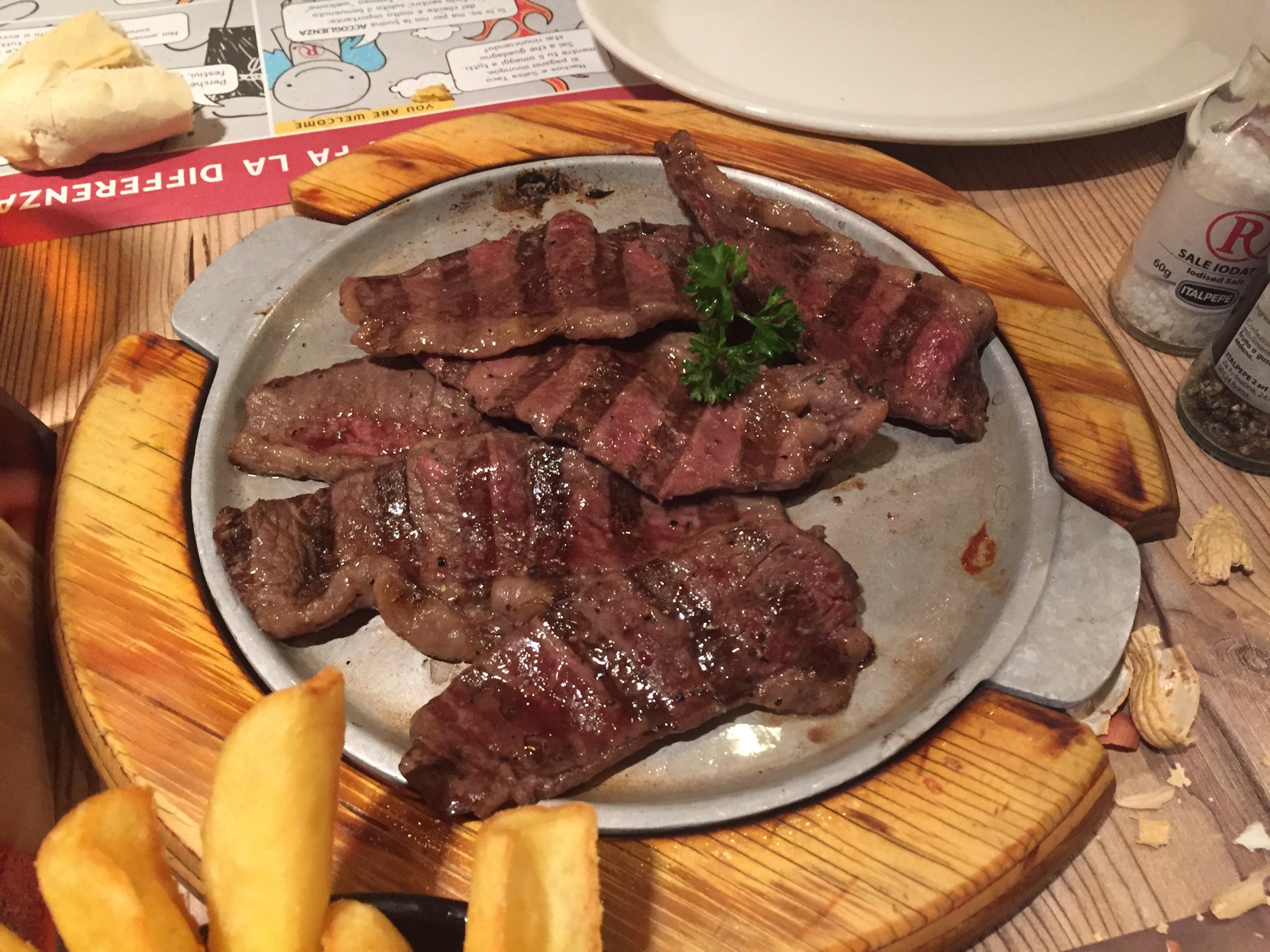 Roadhouse Restaurant餐厅图片