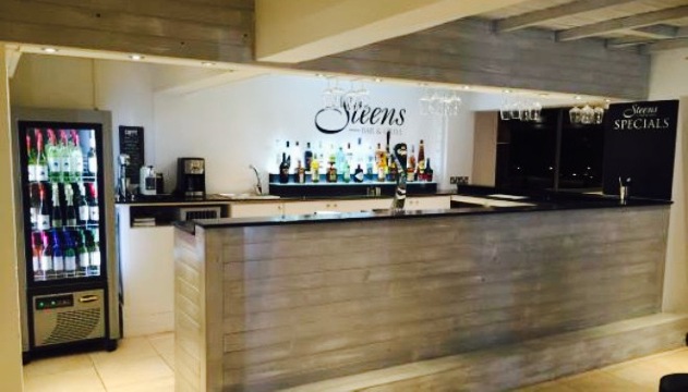 Steens Bar and Grill餐厅图片