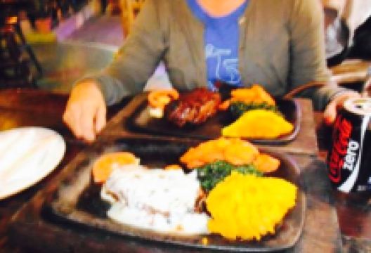 Bull & Bush Pub美食图片