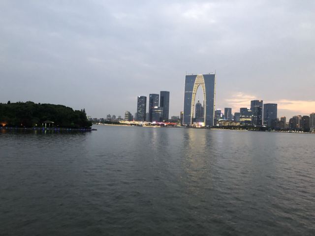 Jinji Lake Cruise
