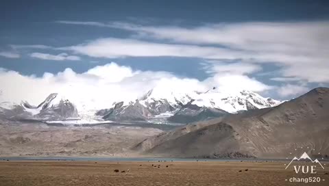 帕米尔高原雪山