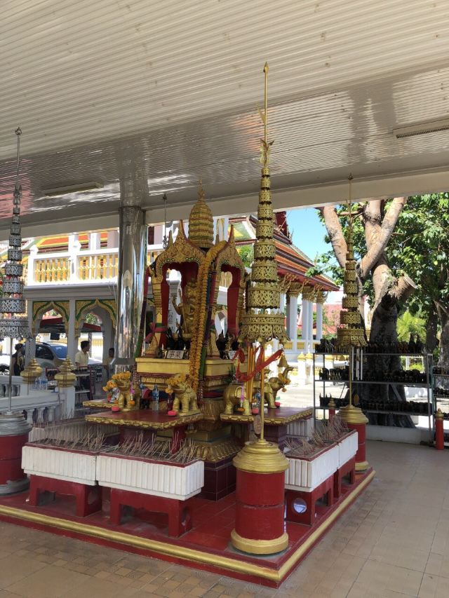 Wat Traimit Wittayaram