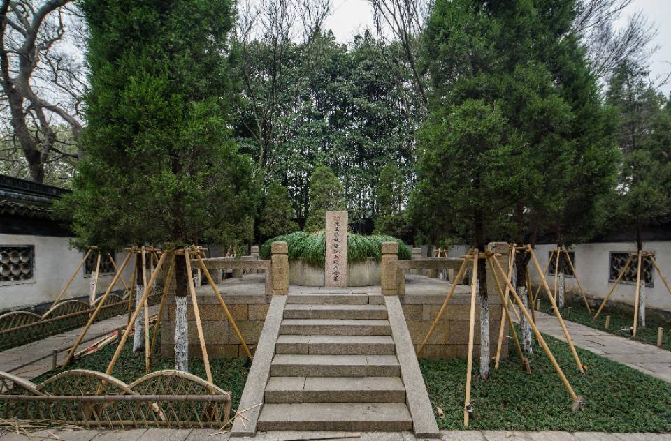 顾炎武墓地