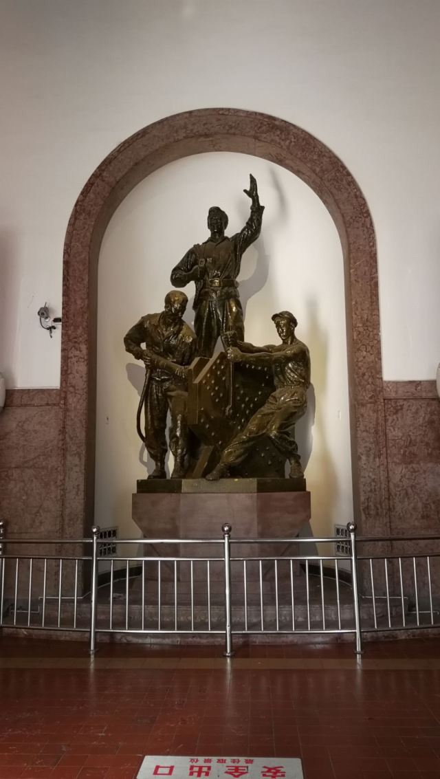 武汉长江大桥建成纪念碑旅行图片 2