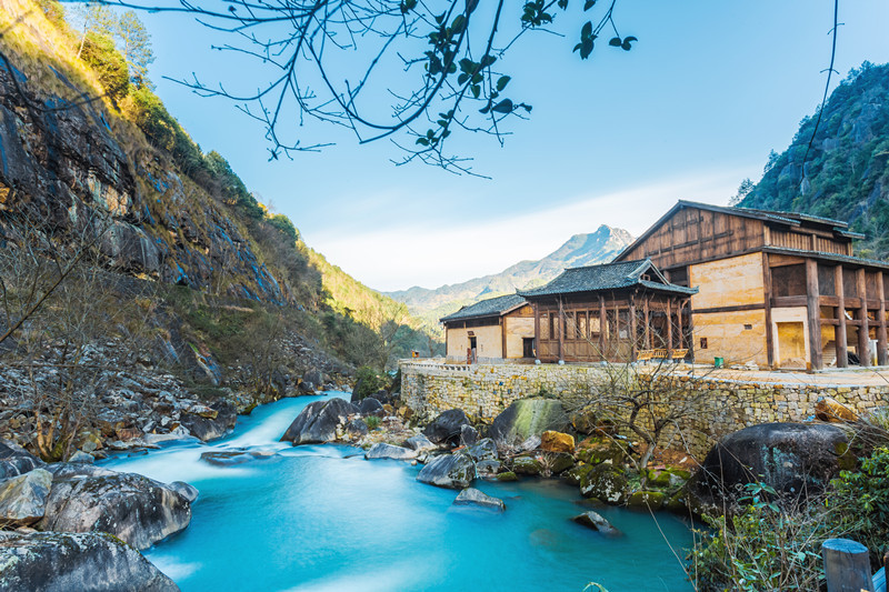 100t16000000zep09ECDD_R_800_10000_Q90.jpg?proc=autoorient