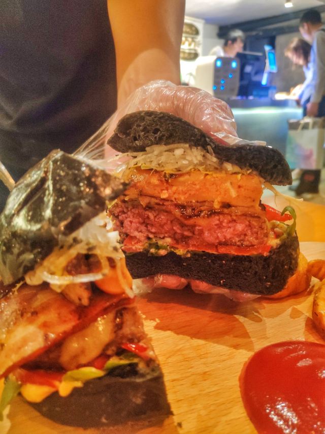 BRAVO BURGER+