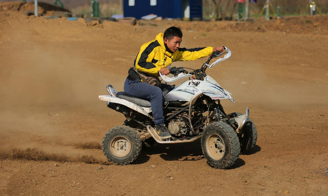 酷炫全能车型：爬山涉水、纵情驰骋的全地形车（ATV）