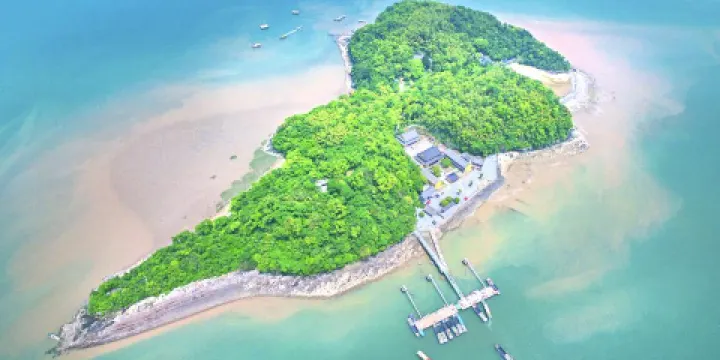 甯海灣旅遊度假區