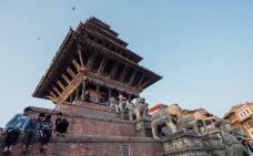 尼亚塔波拉神庙-巴克塔普尔-q****ky