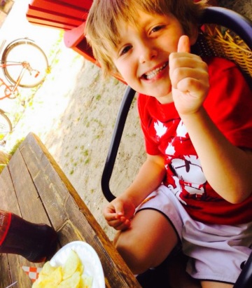 Two Chicks Cafe and Smoothie Bar & L.L.B.O