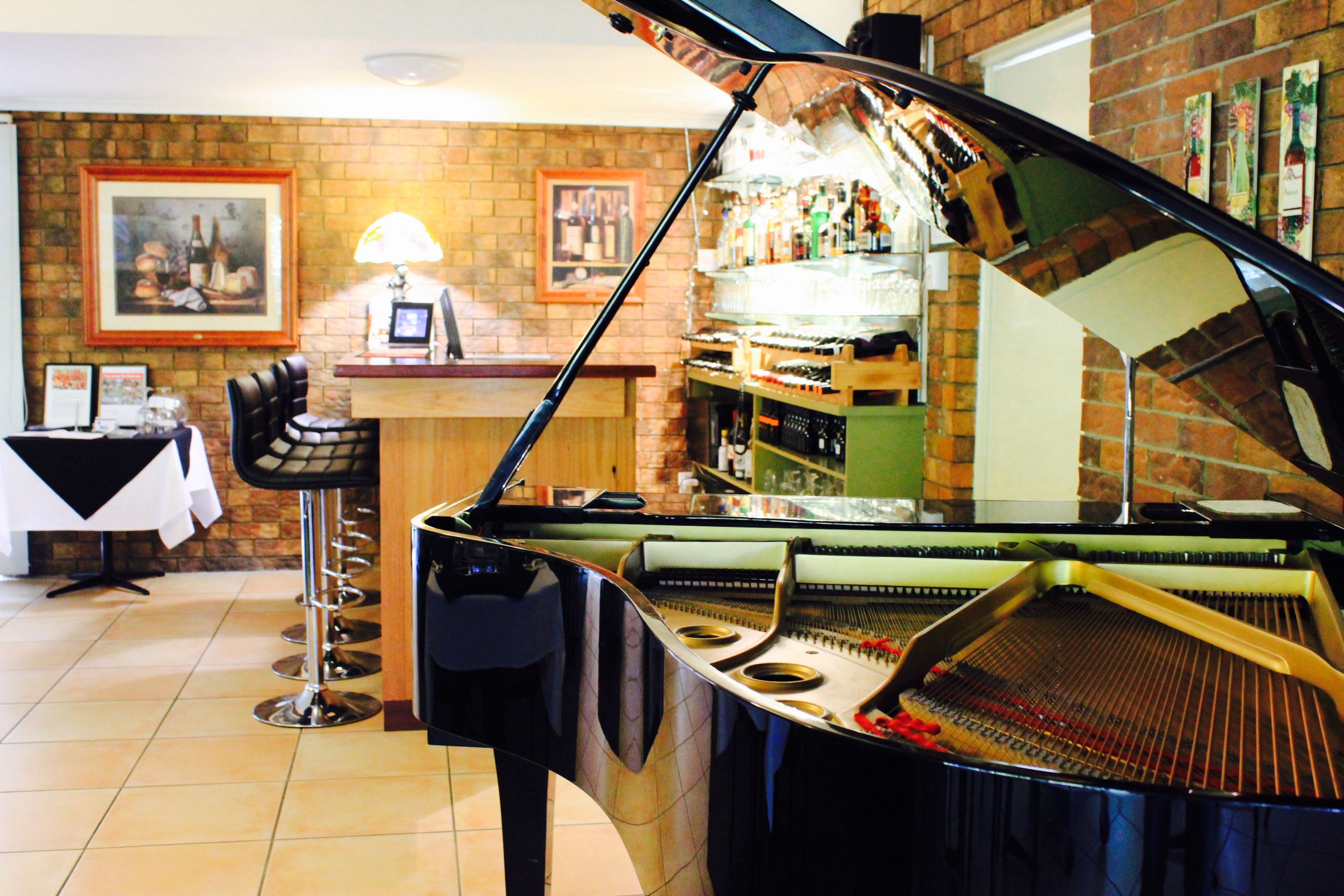 Heritage Restaurant and Piano Bar