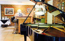 Heritage Restaurant and Piano Bar餐厅图片
