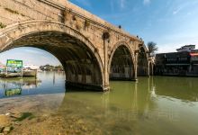 放生桥景点图片