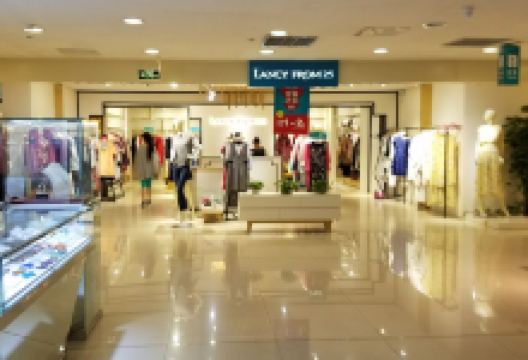 巴黎春天百货购物图片