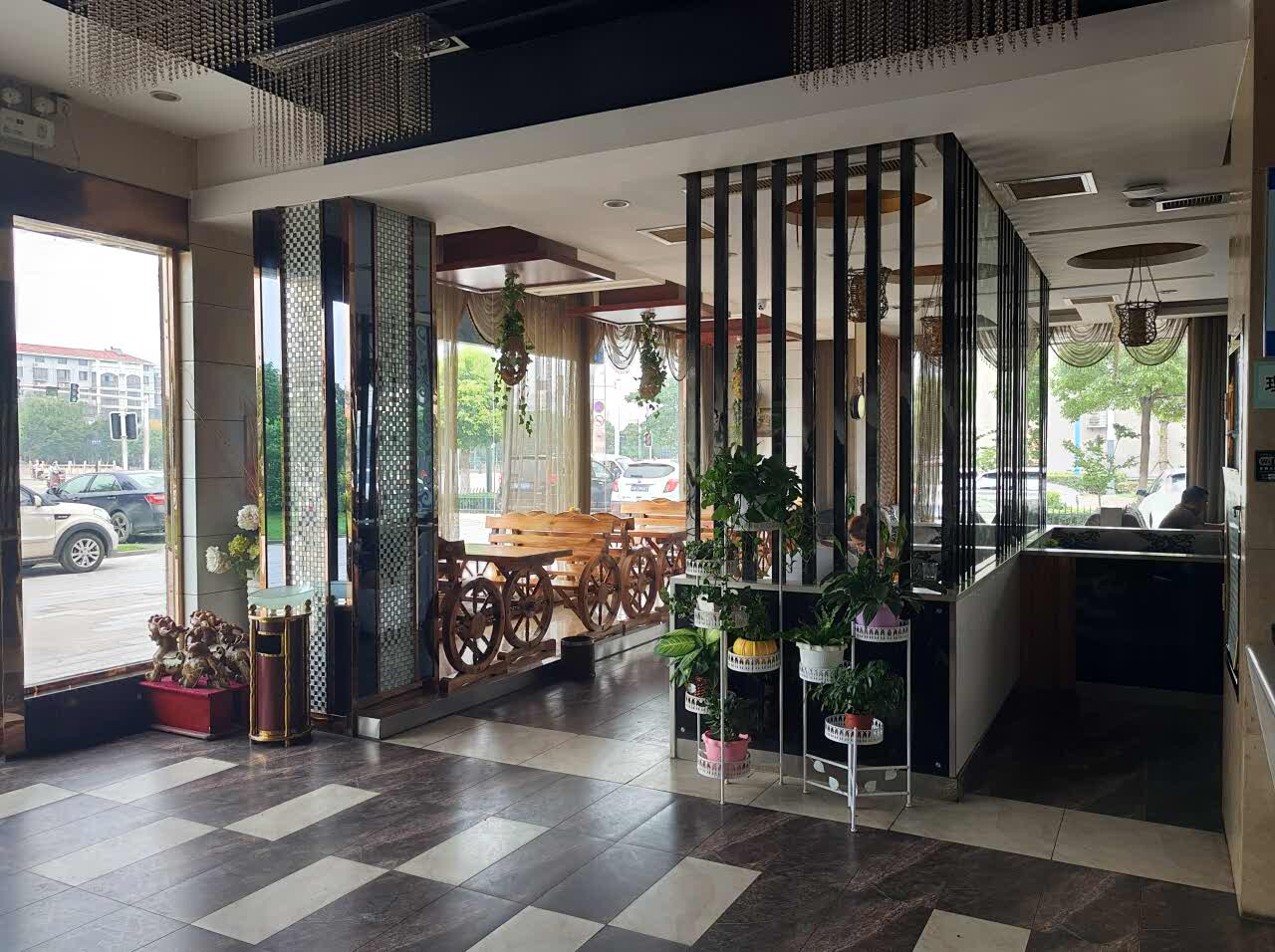 周末阳光中西时尚休闲茶餐厅(人民中路店)餐厅图片