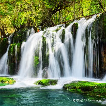 中国四川九寨沟6日5晚跟团游