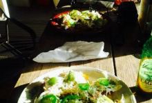 The Whip Waterfront Pub N Grub美食图片
