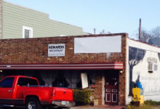 Howard's Restaurant美食图片