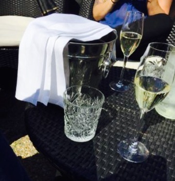 2takt Cafe & Brasserie