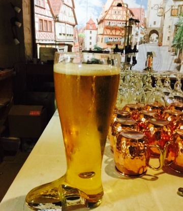 Gasthaus Cardi餐厅图片