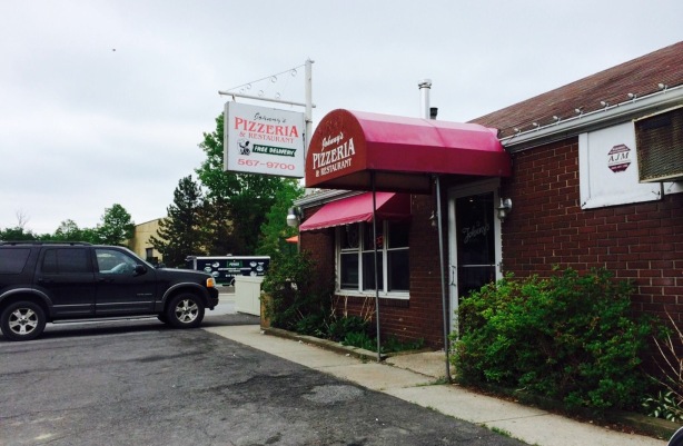 Johnny's Pizzeria and Restaurant餐厅图片