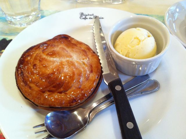 Bistrot Cafe de Paris in Kobe