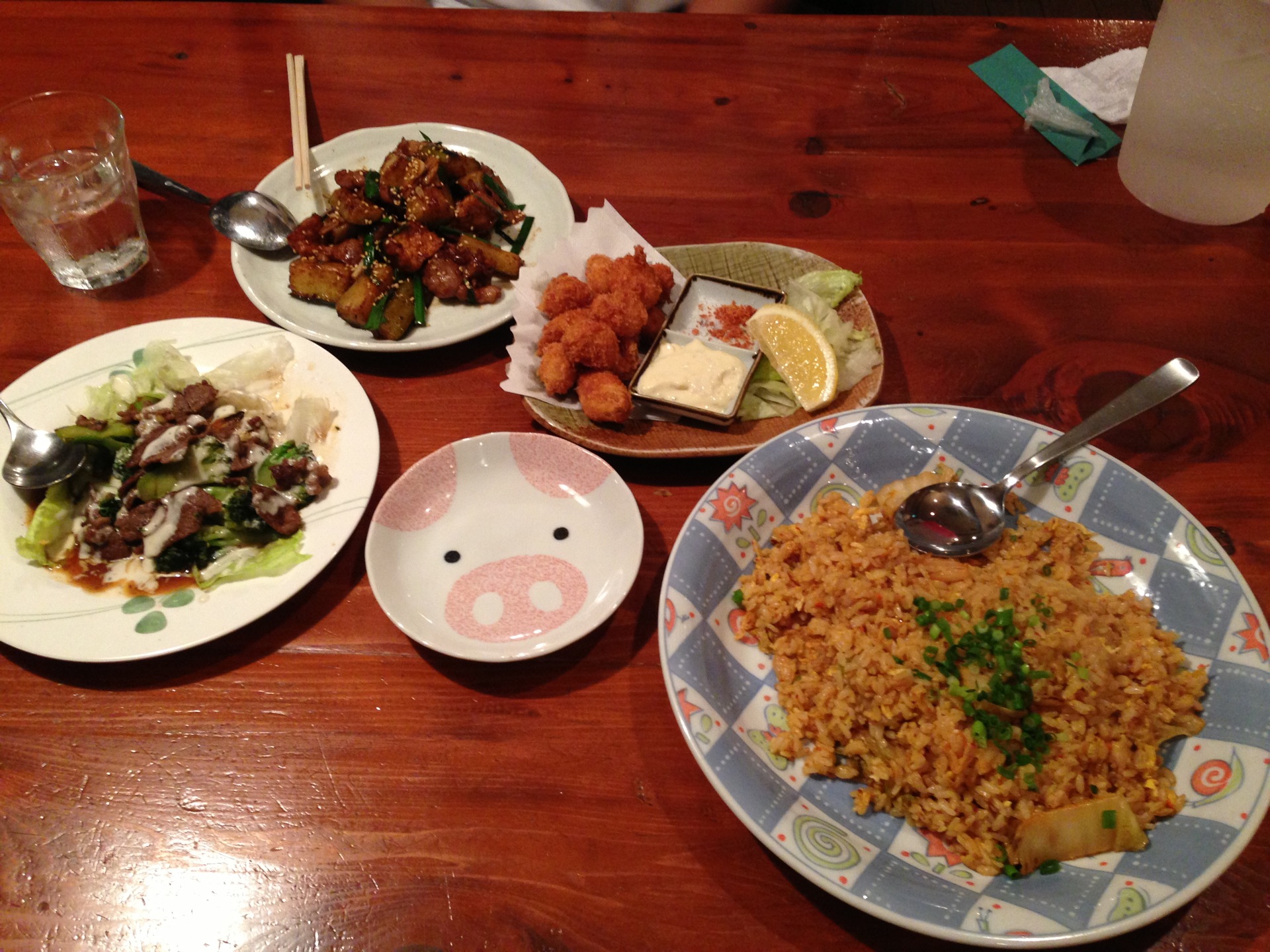 ありんくりんにんにく居食家牧港店餐厅图片