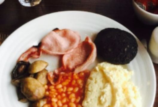 John Milne Table Table美食图片