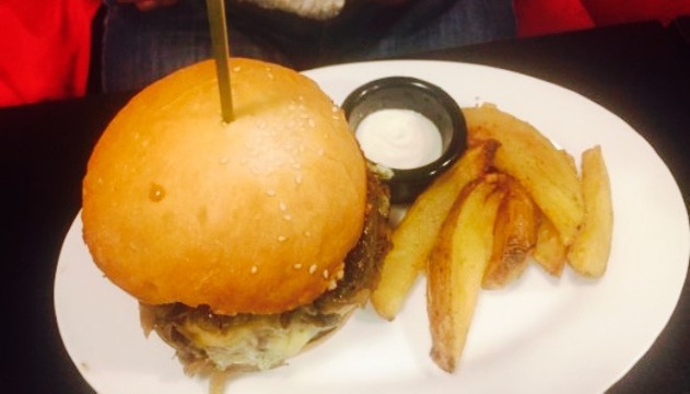 Friends Concon Hamburguesería & Bar餐厅图片