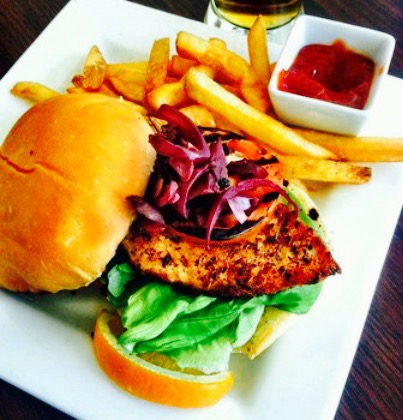 Pint House Bar & Grill