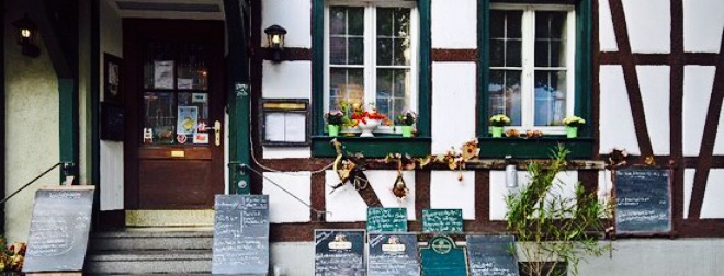 Weingut Bruecke-Ohl餐厅图片