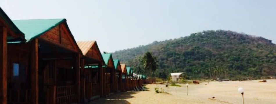Saxony Beach Huts and Restaurant