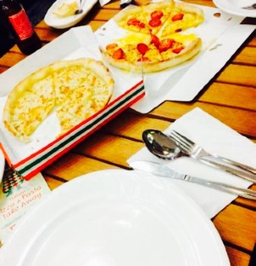 Ponchinellos Hinckley