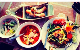 Mama Mr.Lek Restaurant