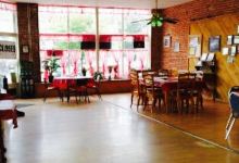 Daisy's Central Station Restaurant美食图片