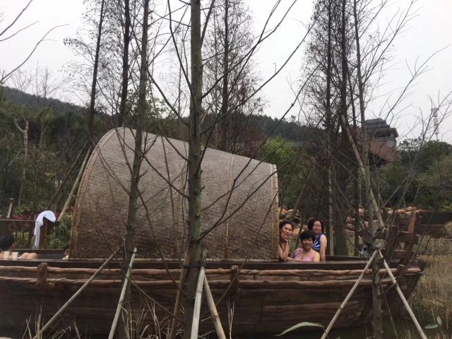 Midea Egret Lake Hot Spring