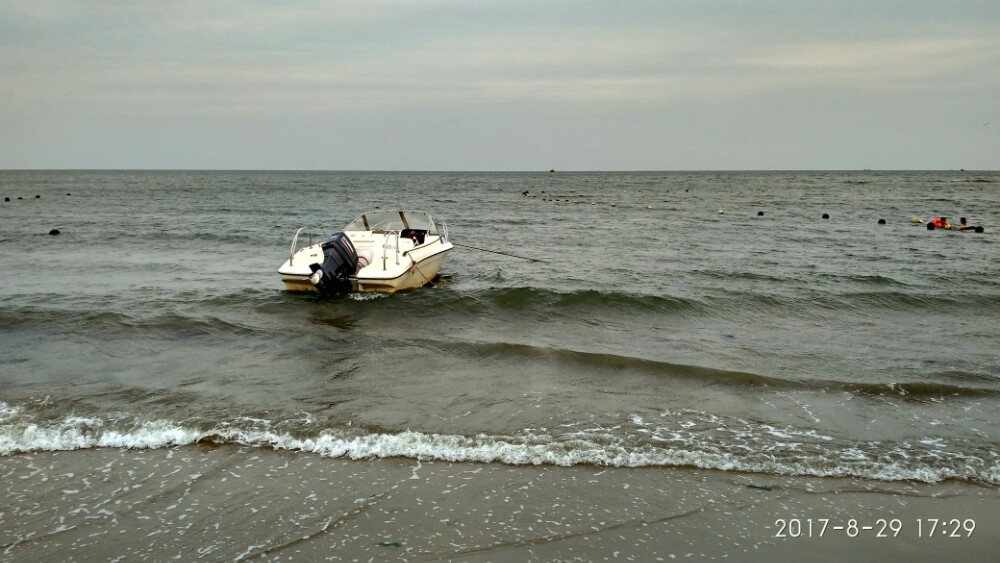 2017.8，河北、内蒙之行_秦皇岛渤海湾～ 一片汪洋都不见，知向谁边？