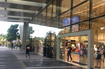 全球免税店购物中心 100u0s000000i96y0F407_C_350_230.jpg