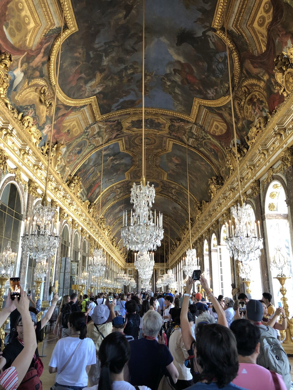 巴黎凡尔赛宫镜厅