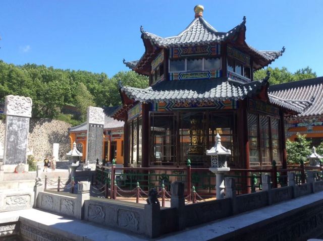 藥泉山鐘靈禪寺