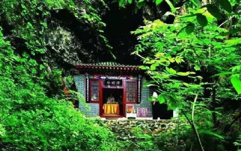 白蛇谷风景区