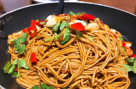 彭厨(八一路店)